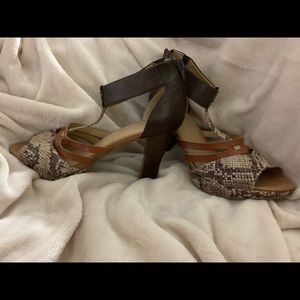 Naturalizer Snake & Tan Platform Heels